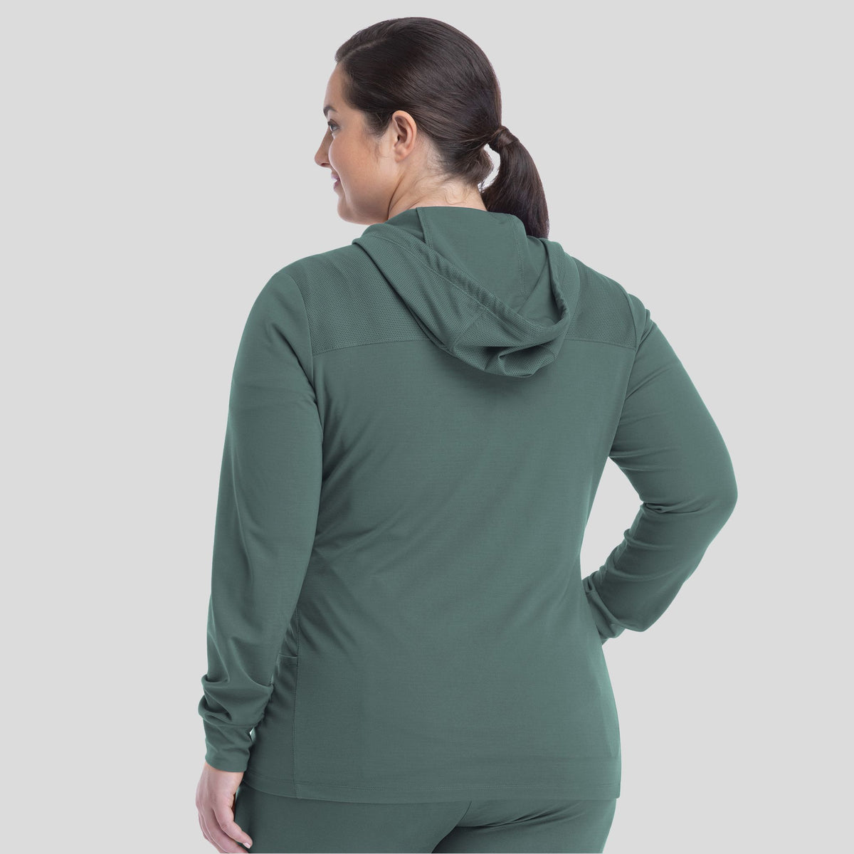 Maevn_Focus_90301_SAGE_BACK