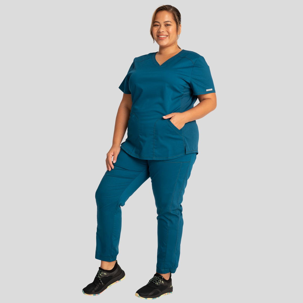 2-Pocket Sweetheart V-Neck | Caribbean